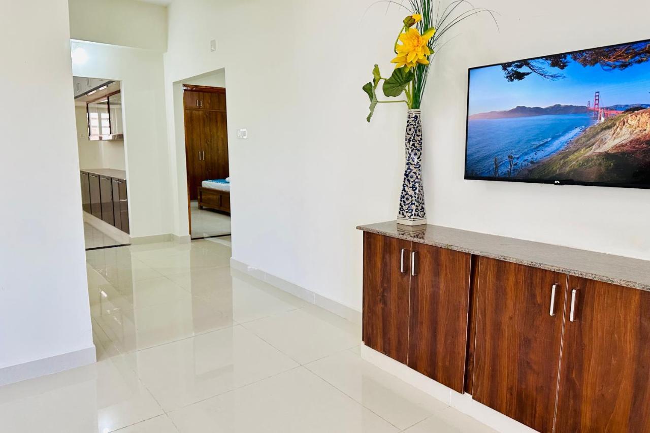 Tirupati Homestay - Ragunatha Resorts - 3Bhk Ac Apartments For Large Families - Free Breakfast - Flyover To Alipiri Gate - Wifi - Android Tv - - Easy Access To Visit All Temples Buitenkant foto
