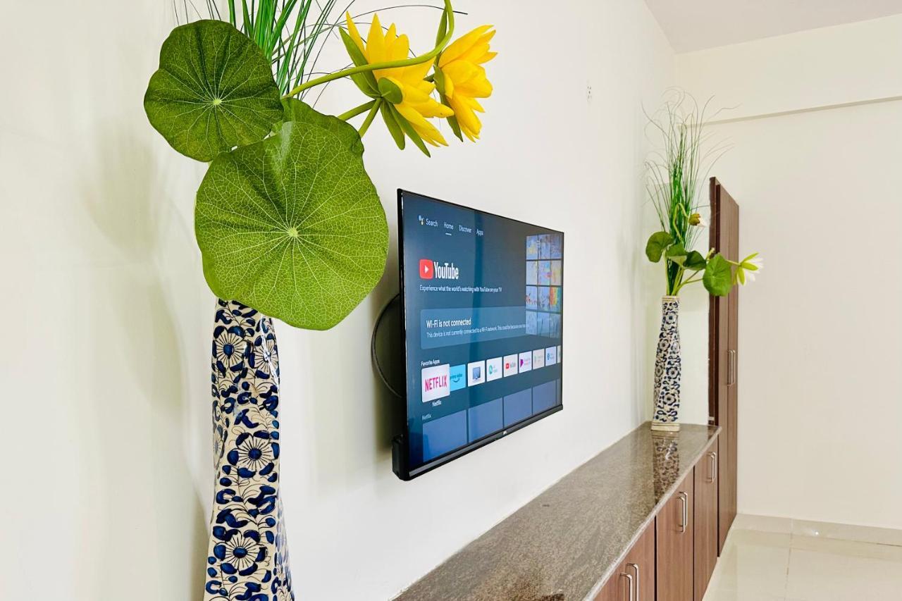 Tirupati Homestay - Ragunatha Resorts - 3Bhk Ac Apartments For Large Families - Free Breakfast - Flyover To Alipiri Gate - Wifi - Android Tv - - Easy Access To Visit All Temples Buitenkant foto