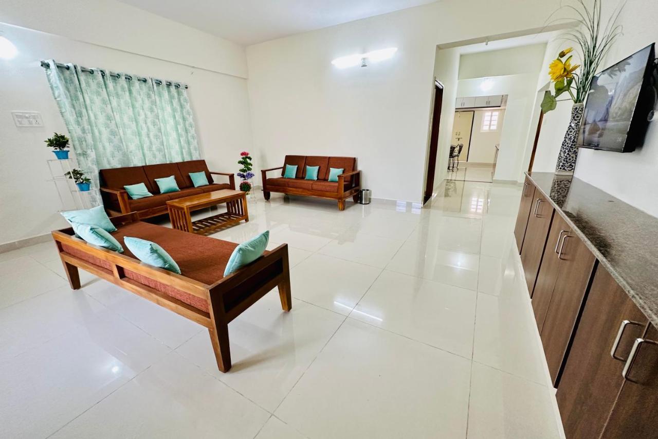 Tirupati Homestay - Ragunatha Resorts - 3Bhk Ac Apartments For Large Families - Free Breakfast - Flyover To Alipiri Gate - Wifi - Android Tv - - Easy Access To Visit All Temples Buitenkant foto