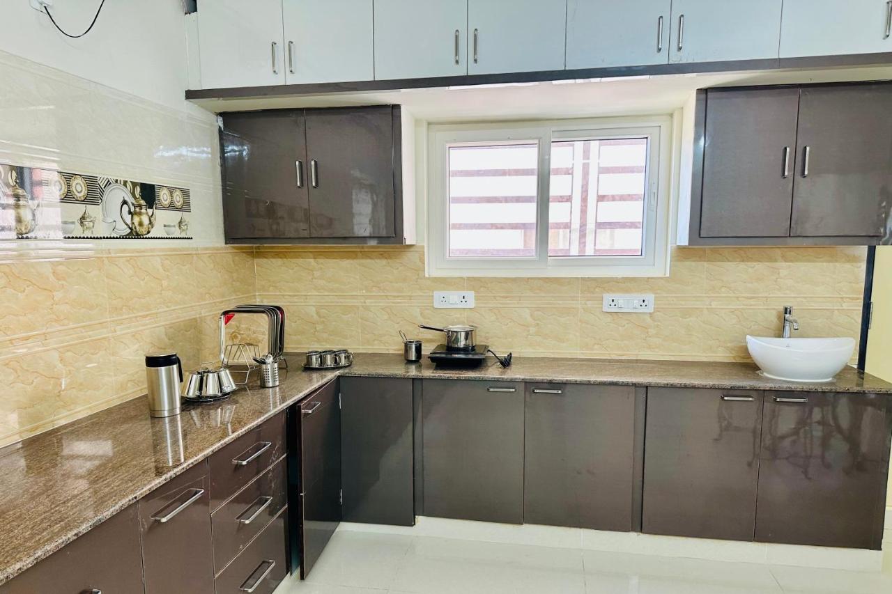 Tirupati Homestay - Ragunatha Resorts - 3Bhk Ac Apartments For Large Families - Free Breakfast - Flyover To Alipiri Gate - Wifi - Android Tv - - Easy Access To Visit All Temples Buitenkant foto
