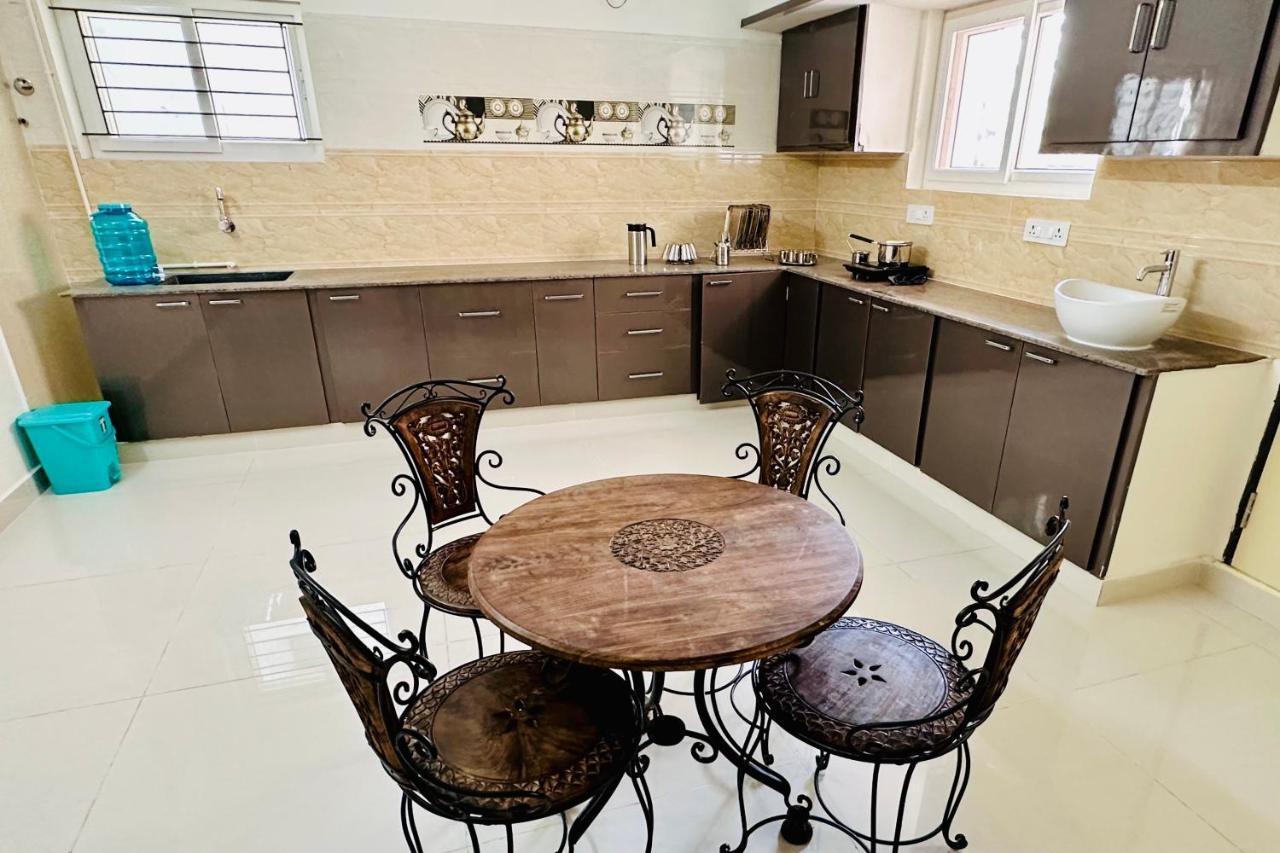 Tirupati Homestay - Ragunatha Resorts - 3Bhk Ac Apartments For Large Families - Free Breakfast - Flyover To Alipiri Gate - Wifi - Android Tv - - Easy Access To Visit All Temples Buitenkant foto