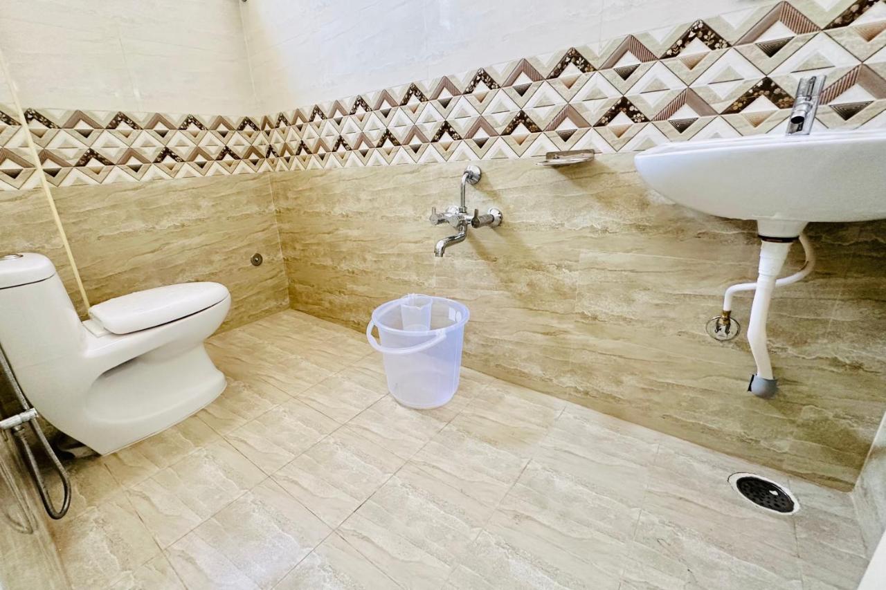 Tirupati Homestay - Ragunatha Resorts - 3Bhk Ac Apartments For Large Families - Free Breakfast - Flyover To Alipiri Gate - Wifi - Android Tv - - Easy Access To Visit All Temples Buitenkant foto